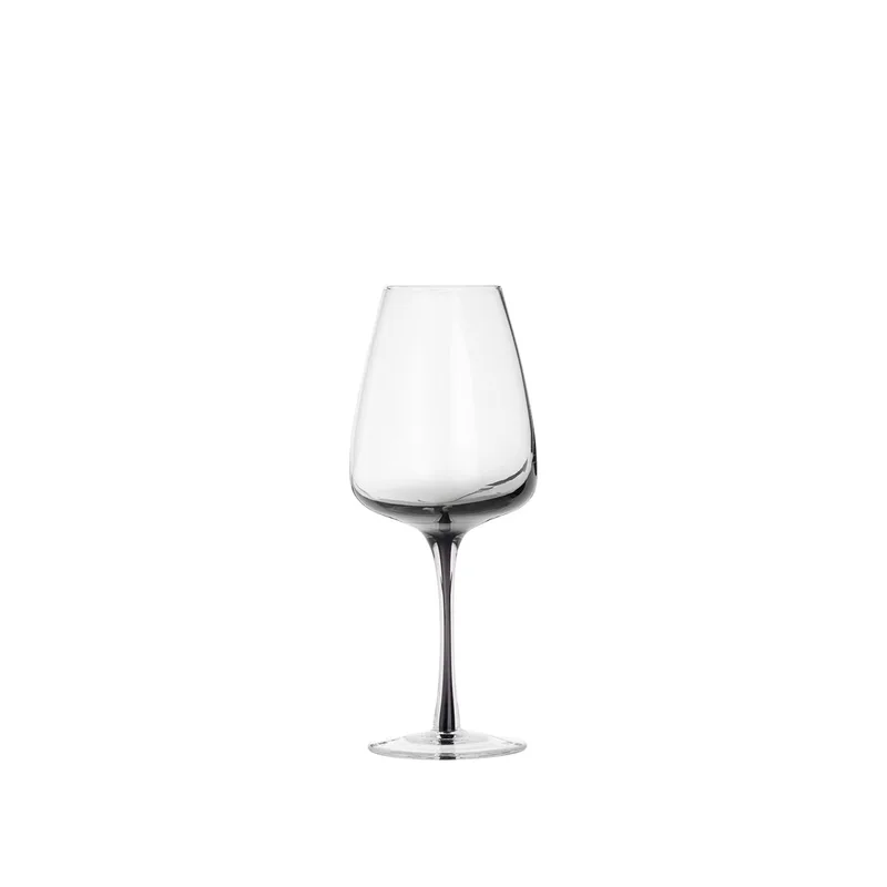 Smoke White Wine Glass van Broste Copenhagen – productfoto