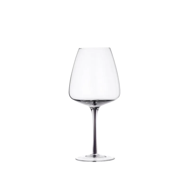 Smoke Red wine glass van Broste Copenhagen – productfoto