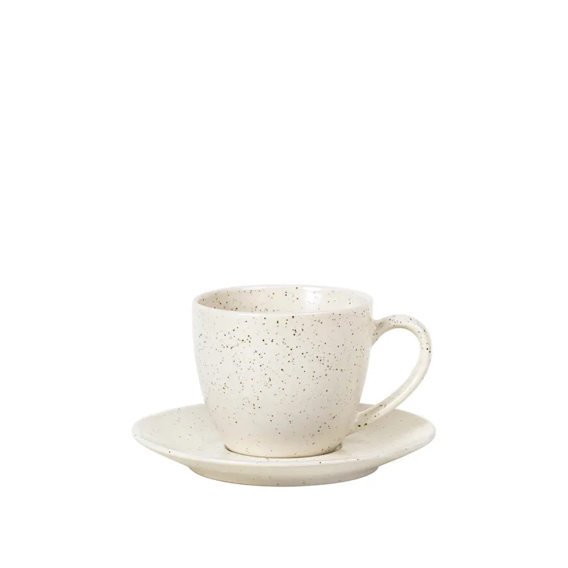 Nordic Vanilla Cup with saucer van Broste Copenhagen – productfoto