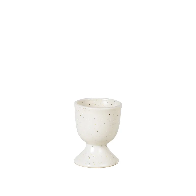 Nordic Vanilla Egg cup van Broste Copenhagen – productfoto