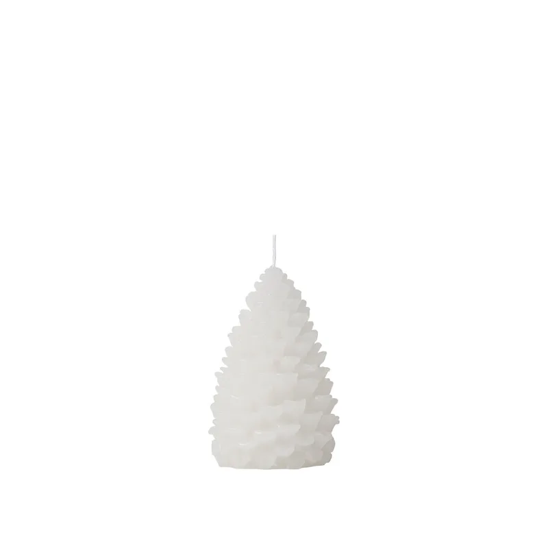 Pine Figure Candle van Broste Copenhagen – productfoto