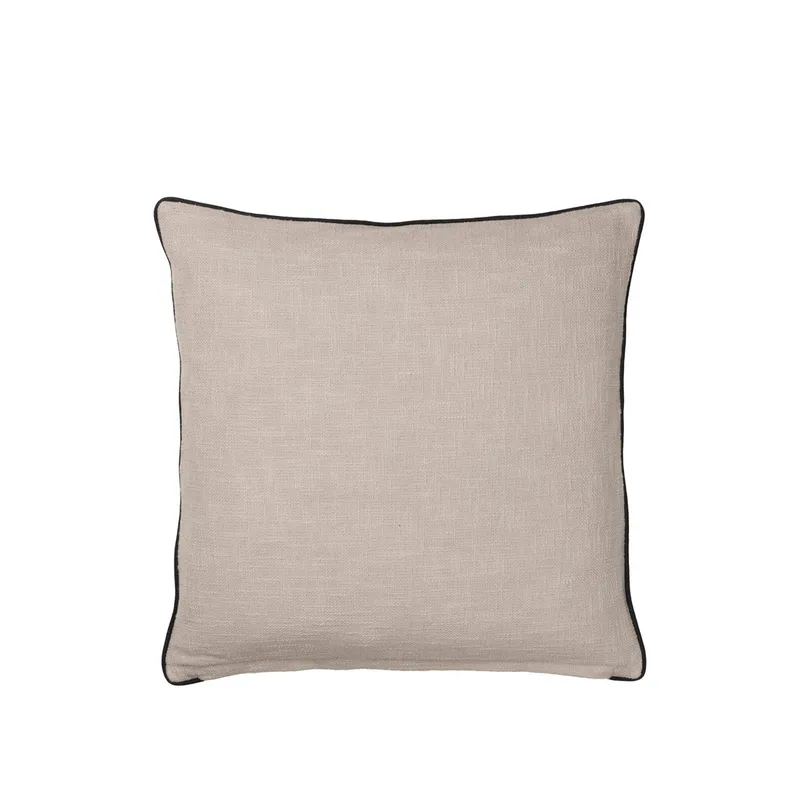Maja Cushion Cover von Broste Copenhagen – Produktfoto