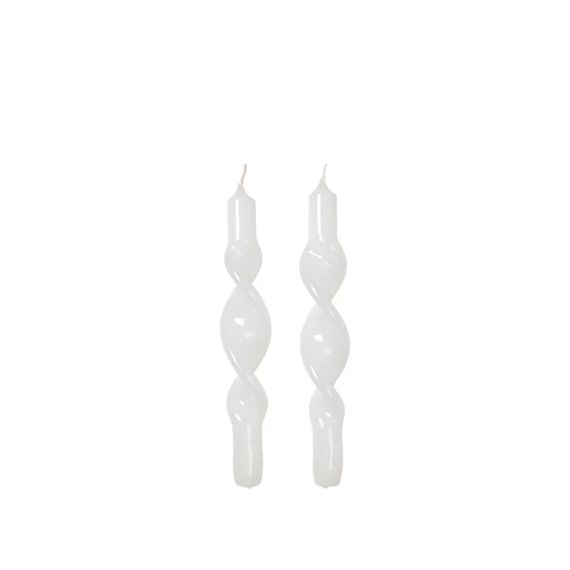 Twist Glossy Taper Candle van Broste Copenhagen – productfoto