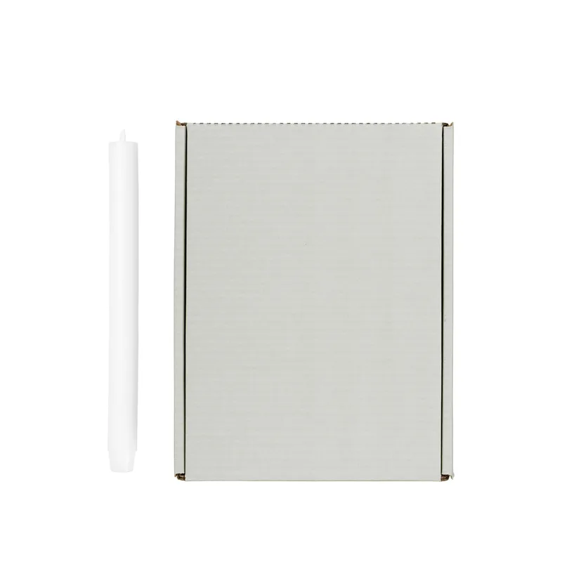 Rustic Taper Candle von Broste Copenhagen – Produktfoto