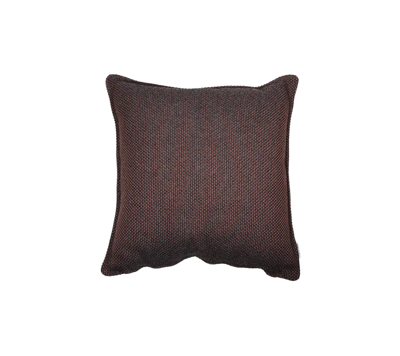 Focus scatter cushion, 50x50 cm van Cane-line in Dark bordeaux, Focus – productfoto