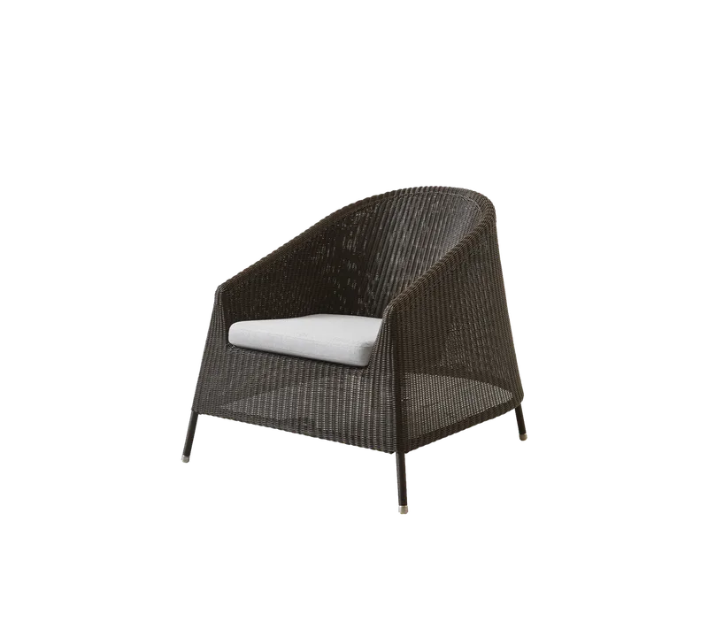 Kingston lounge chair by Cane-line in Mocca, small round Weave, Light grey, Natté w/QuickDry & Airflow – product photo 2 of 2