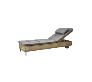 Presley sunbed by Cane-line in Natural, small round Weave, Taupe, Natté w/QuickDry & Airflow – product photo 2 of 2