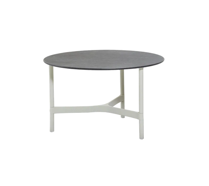 Twist coffee table, medium de Cane-line en White, aluminium, Fossil black, ceramic – photo du produit
