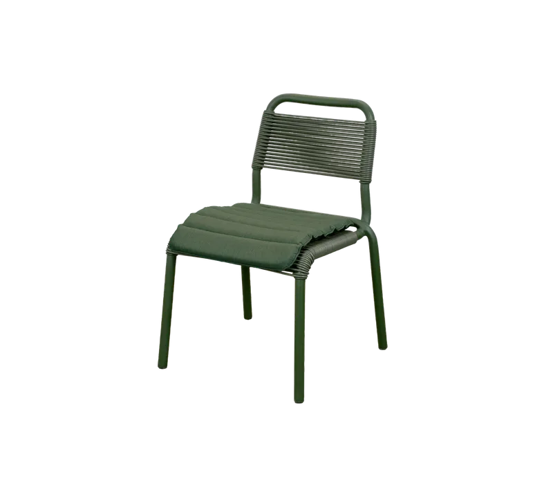 Al Dente chair von Cane-line in Dark green small round core Weave w/dark green aluminium, Light green, Delight w/QuickDry & Airflow – Produktfoto