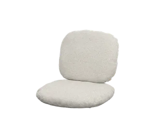 Hive chair, Cushion set by Cane-line in Desert sand, Rise w/QuickDry & Airflow – product photo 2 of 2