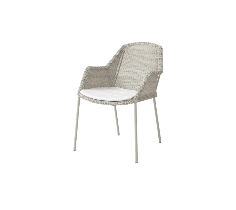 Breeze chair, stackable van Cane-line in Sand, small round Weave, White, Natté – productfoto