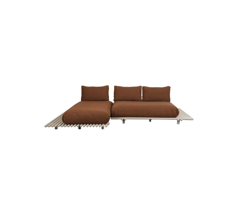 Sticks platform, sofa w/chaise lounge by Cane-line in Sand aluminium incl. umber brown Rise w/QuickDry & Airflow – product photo