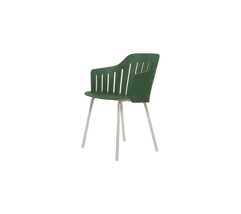 Choice chair with 4 legs de Cane-line en Dark green, polypropylene, up to 98% recycled, Sand, Aluminium – photo du produit