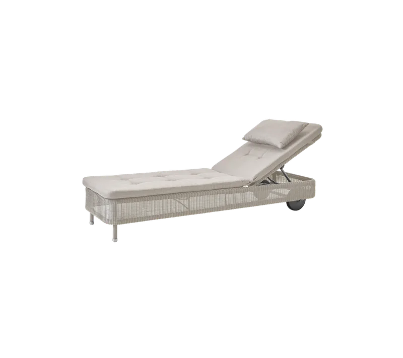 Presley sunbed van Cane-line in Sand, small round Weave, Sand, Natté w/QuickDry & Airflow – productfoto 2 van 2