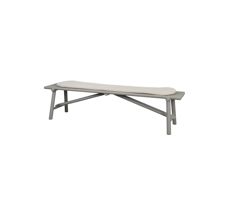Sticks bench von Cane-line in Taupe, aluminium, Sand, Natté w/QuickDry & Airflow – Produktfoto