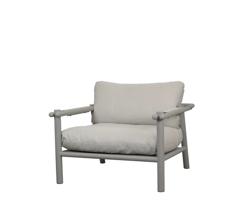 Sticks lounge chair de Cane-line en Taupe, aluminium, Sand, Natté w/QuickDry & Airflow – photo du produit