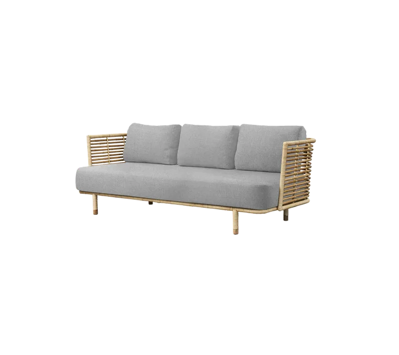 Sense 3-seater sofa von Cane-line in Natural, large round sticks rattan, Light grey, Essence – Produktfoto