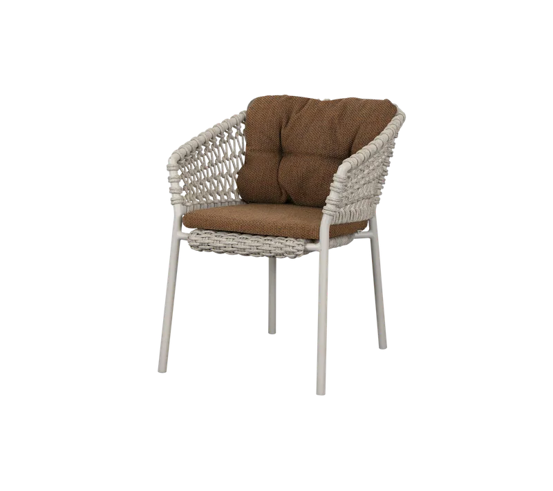 Ocean chair van Cane-line in Sand, round open Soft Rope, Umber brown, Rise – productfoto