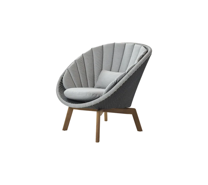 Peacock lounge chair de Cane-line en Grey/light grey, small flat peel Weave w/teak, Light grey, Natté w/QuickDry & Airflow – photo du produit 2 sur 2