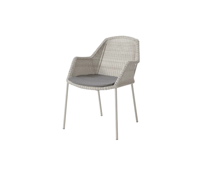 Breeze chair, stackable van Cane-line in Sand, small round Weave, Taupe, Natté – productfoto