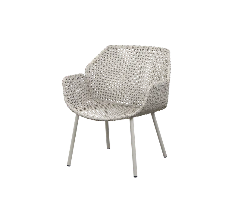 Vibe lounge chair by Cane-line in Sand/dark sand, small cross peel Weave, None – product photo