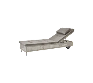 Presley sunbed by Cane-line in Sand, small round Weave, Taupe, Natté w/QuickDry & Airflow – product photo 2 of 2
