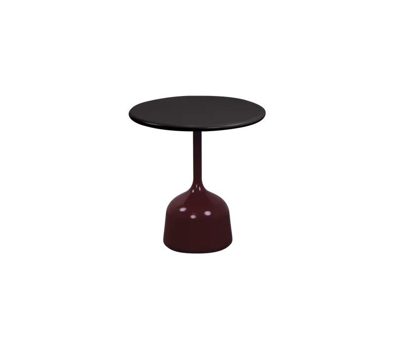 Glaze coffee table, small by Cane-line in Burgundy, semi glossy aluminium, Lava grey, semi glossy aluminium – product photo