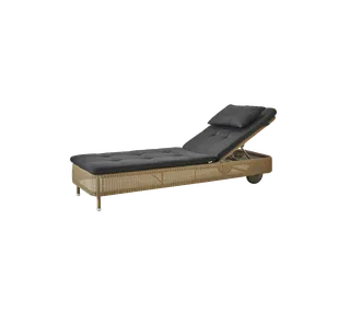 Presley sunbed by Cane-line in Natural, small round Weave, Black, Natté w/QuickDry & Airflow – product photo 2 of 2