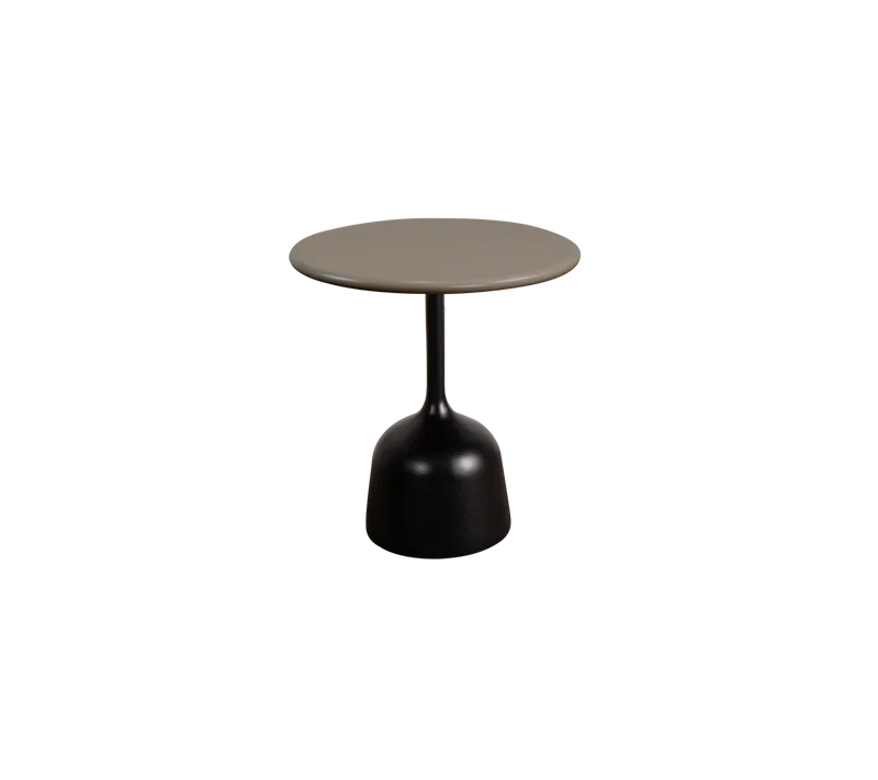 Glaze coffee table, small by Cane-line in Lava grey, semi glossy aluminium, Taupe, semi glossy aluminium – product photo