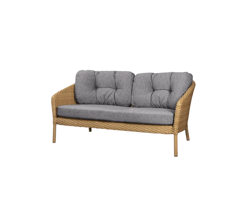 Ocean large 2-seater sofa von Cane-line in Natural, large flat peel Weave, Dark grey, Wove w/QuickDry & Airflow – Produktfoto