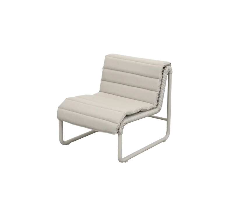 Al Dente lounge chair by Cane-line in Sand small round core Weave w/sand aluminium, Sand, Natté w/QuickDry & Airflow – product photo