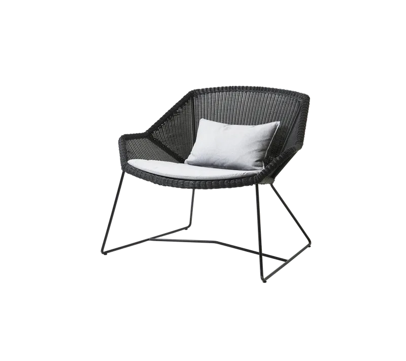 Breeze lounge chair by Cane-line in Black, small round Weave, Light grey, Natté w/seat & back cushion – product photo