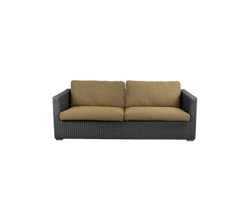 Chester 3-seater sofa van Cane-line in Graphite, large round Weave, Turmeric yellow, Rise w/QuickDry & Airflow – productfoto