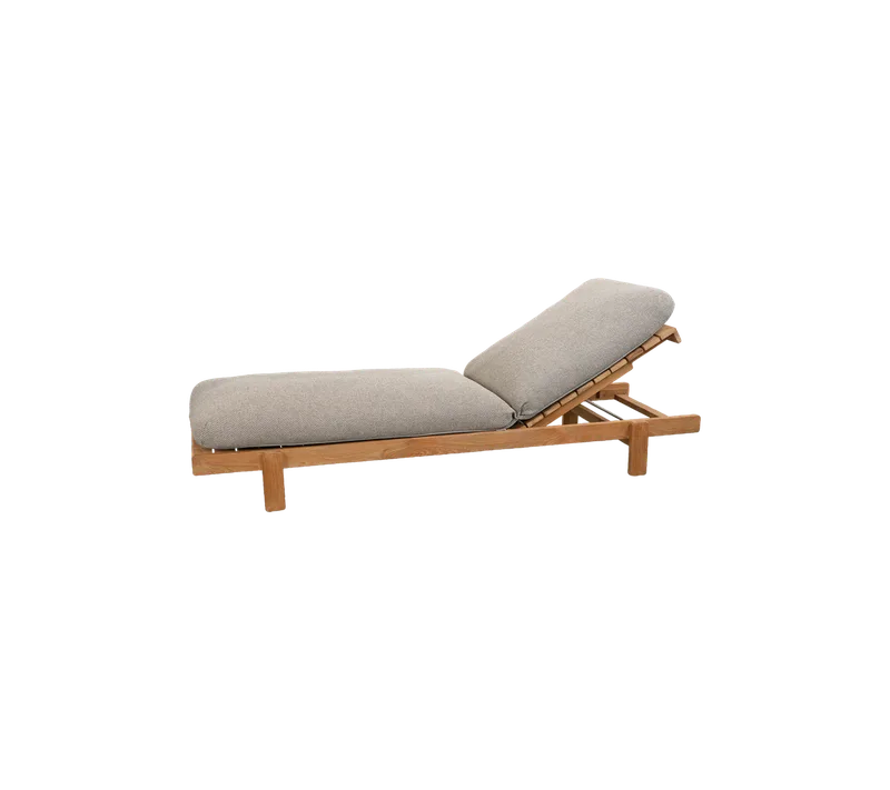 Vista sunbed van Cane-line in Teak, Light brown, Rise w/QuickDry & Airflow – productfoto