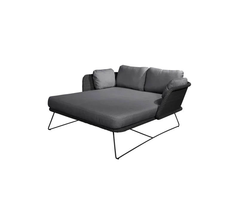 Horizon daybed by Cane-line in Black, small round Weave incl. grey Natté w/QuickDry & Airflow – product photo