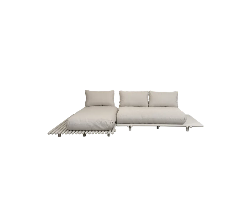 Sticks platform, sofa w/chaise lounge by Cane-line in Sand aluminium incl. sand Natté w/QuickDry & Airflow – product photo