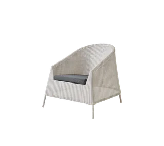 Kingston lounge chair van Cane-line in Sand, small round Weave, Black, Natté w/QuickDry & Airflow – productfoto 2 van 2