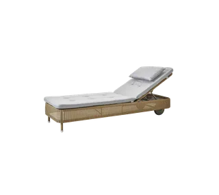 Presley sunbed by Cane-line in Natural, small round Weave, Light grey, Natté w/QuickDry & Airflow – product photo 2 of 2