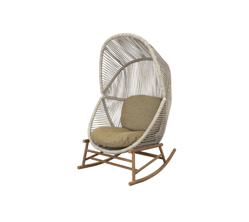Hive rocking chair von Cane-line in Sand, small round core Weave, Teak, Turmeric yellow, Rise w/QuickDry & Airflow – Produktfoto