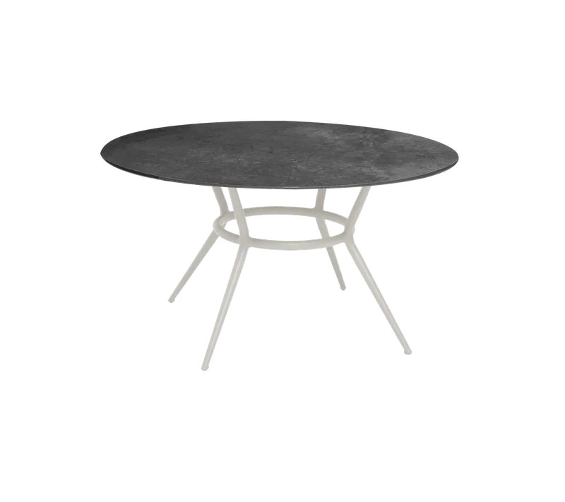 Joy dining table, dia. 144 cm by Cane-line in Sand, Aluminium, Fossil black, ceramic – product photo