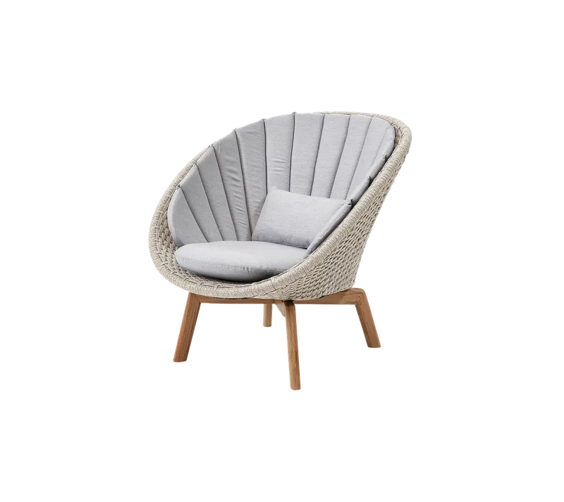 Peacock lounge chair by Cane-line in Sand, medium flat Soft Rope w/teak, Light grey, Natté w/QuickDry & Airflow – product photo 2 of 2