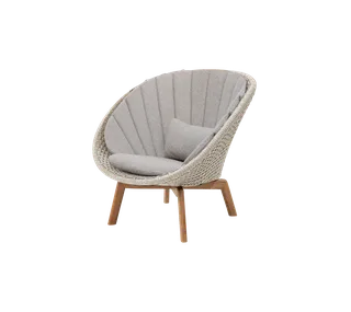 Peacock lounge chair by Cane-line in Sand, medium flat Soft Rope w/teak, Light brown, Rise w/QuickDry & Airflow – product photo 2 of 2