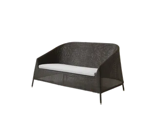 Kingston 2-seater sofa de Cane-line en Mocca, small round Weave, Light grey, Natté w/QuickDry & Airflow – photo du produit 2 sur 2