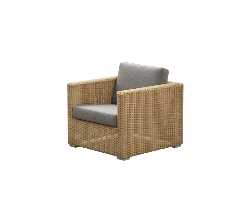 Chester lounge chair von Cane-line in Natural, large round Weave, Taupe, Natté w/QuickDry & Airflow – Produktfoto