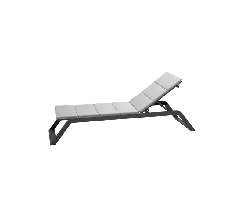 Siesta sunbed by Cane-line in Grey, aluminium, Light grey, Virtue w/QuickDry & Airflow – product photo 2 of 2