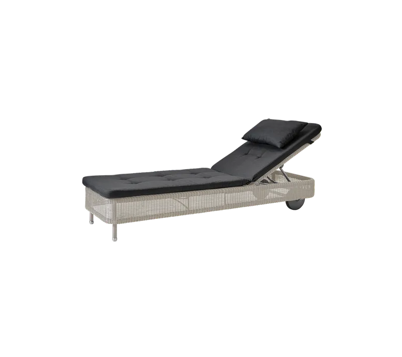 Presley sunbed von Cane-line in Sand, small round Weave, Black, Natté w/QuickDry & Airflow – Produktfoto 2 von 2