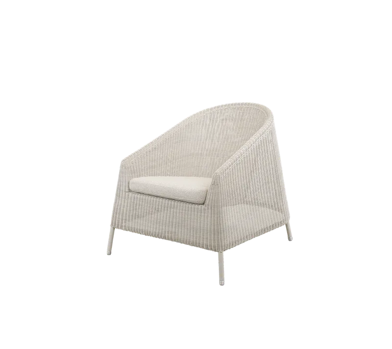 Kingston lounge chair by Cane-line in Sand, small round Weave, Desert sand, Rise w/QuickDry & Airflow – product photo 2 of 2