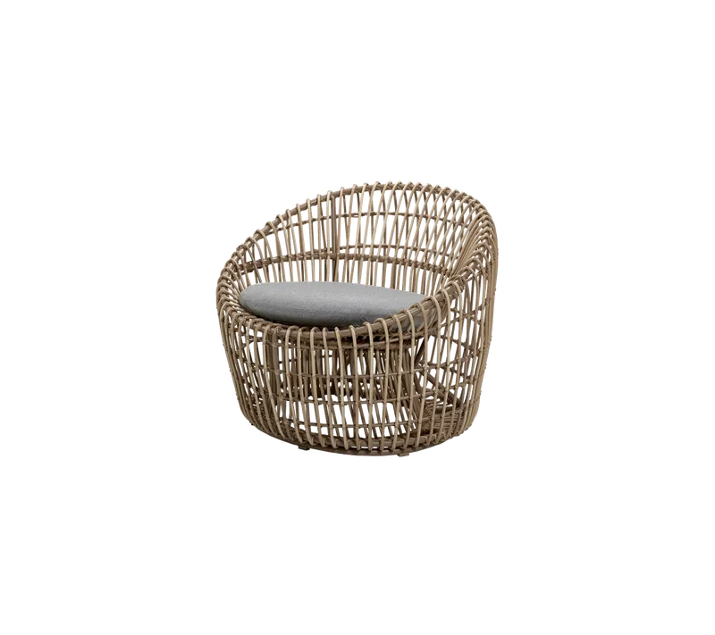 Nest round chair van Cane-line in Natural, medium round sticks Weave incl. light grey AirTouch w/QuickDry & Airflow – productfoto