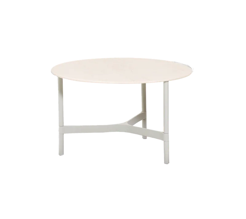 Twist coffee table, medium de Cane-line en Sand, Aluminium, Travertine look, Ceramic – photo du produit