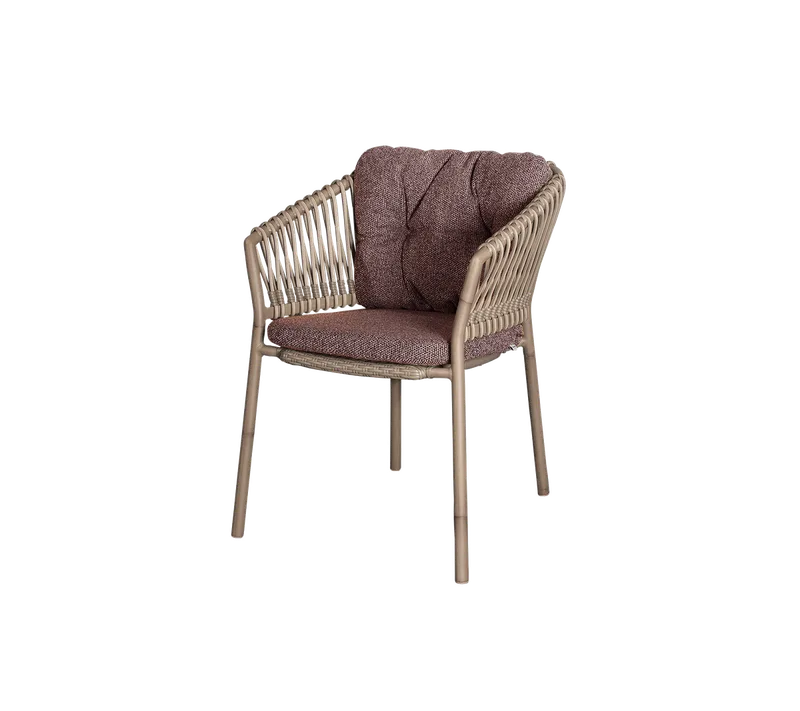 Ocean chair van Cane-line in Natural, aluminium w/natural, medium round sticks Weave, Dark bordeaux, Wove – productfoto